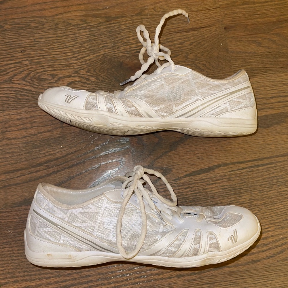 Varsity Size 9 Cheer Shoes